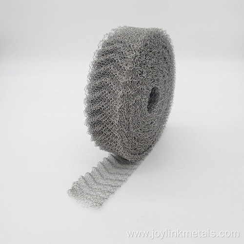 Ginning knitted wire mesh